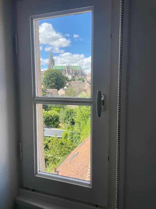 Duplex Bord De L'Eure - Parking Inclus - Jolie Vue Sur La Cathedrale Lejlighed Chartres Eksteriør billede
